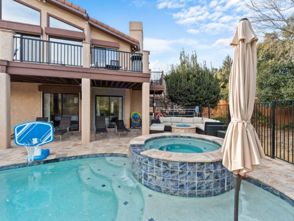Luxurious Retreat in Uptown Sedona - Breathtaking Views